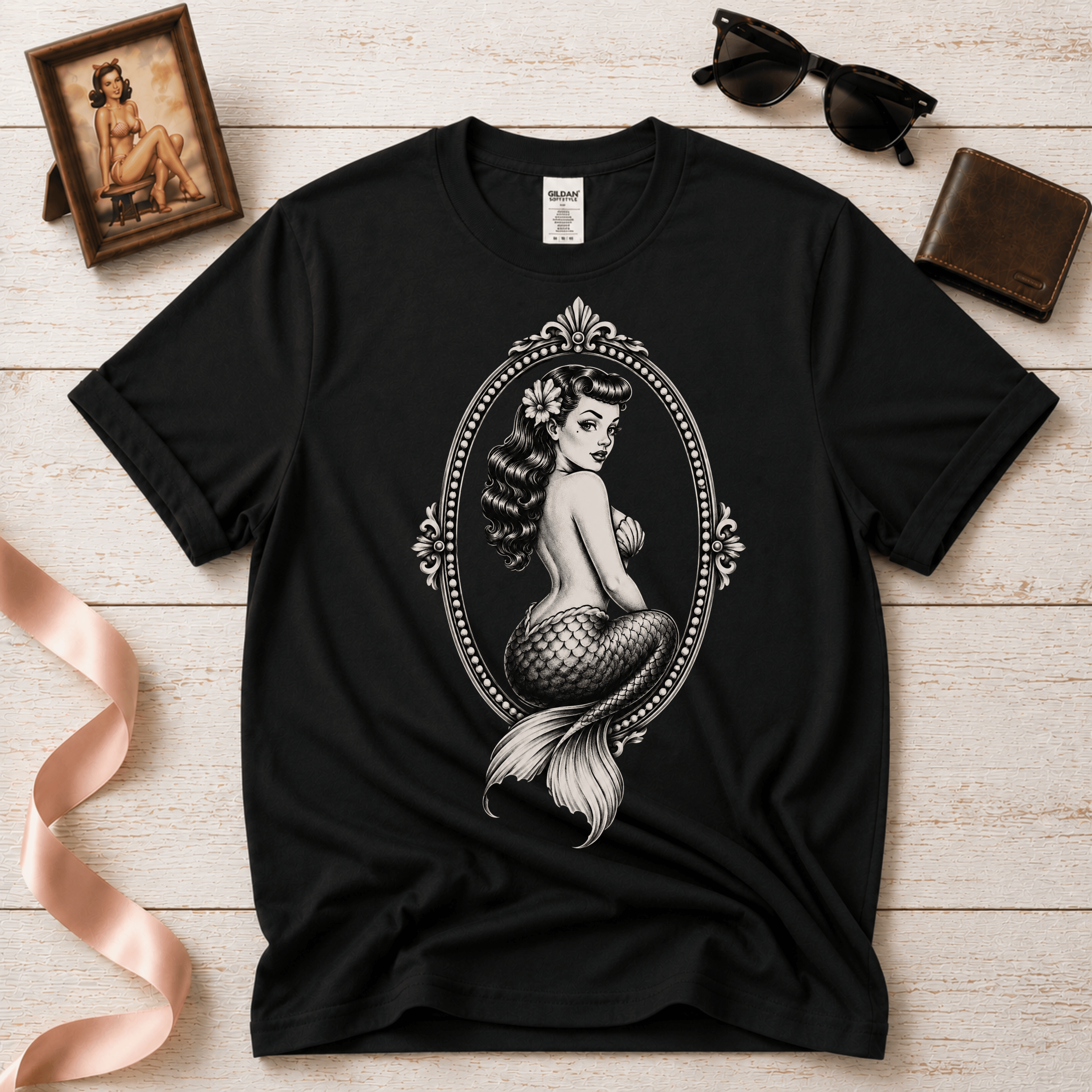 Mermaid Cameo | Mermaid Pinup Graphic T-Shirt
