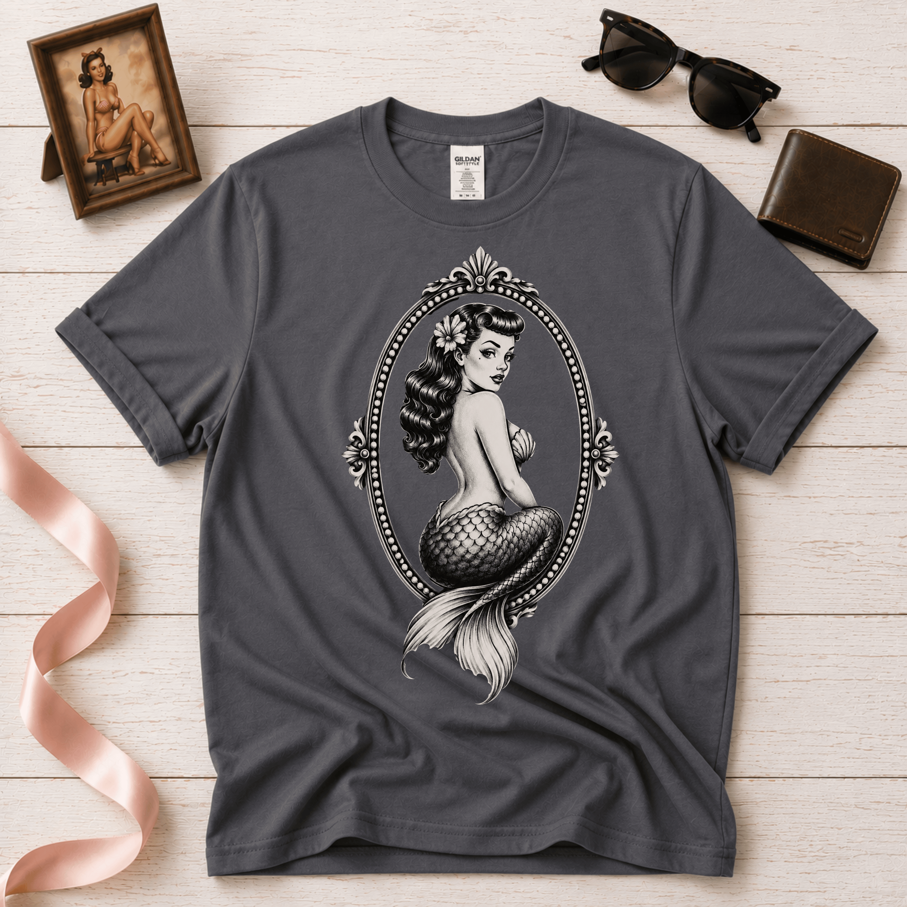 Mermaid Cameo | Mermaid Pinup Graphic T-Shirt