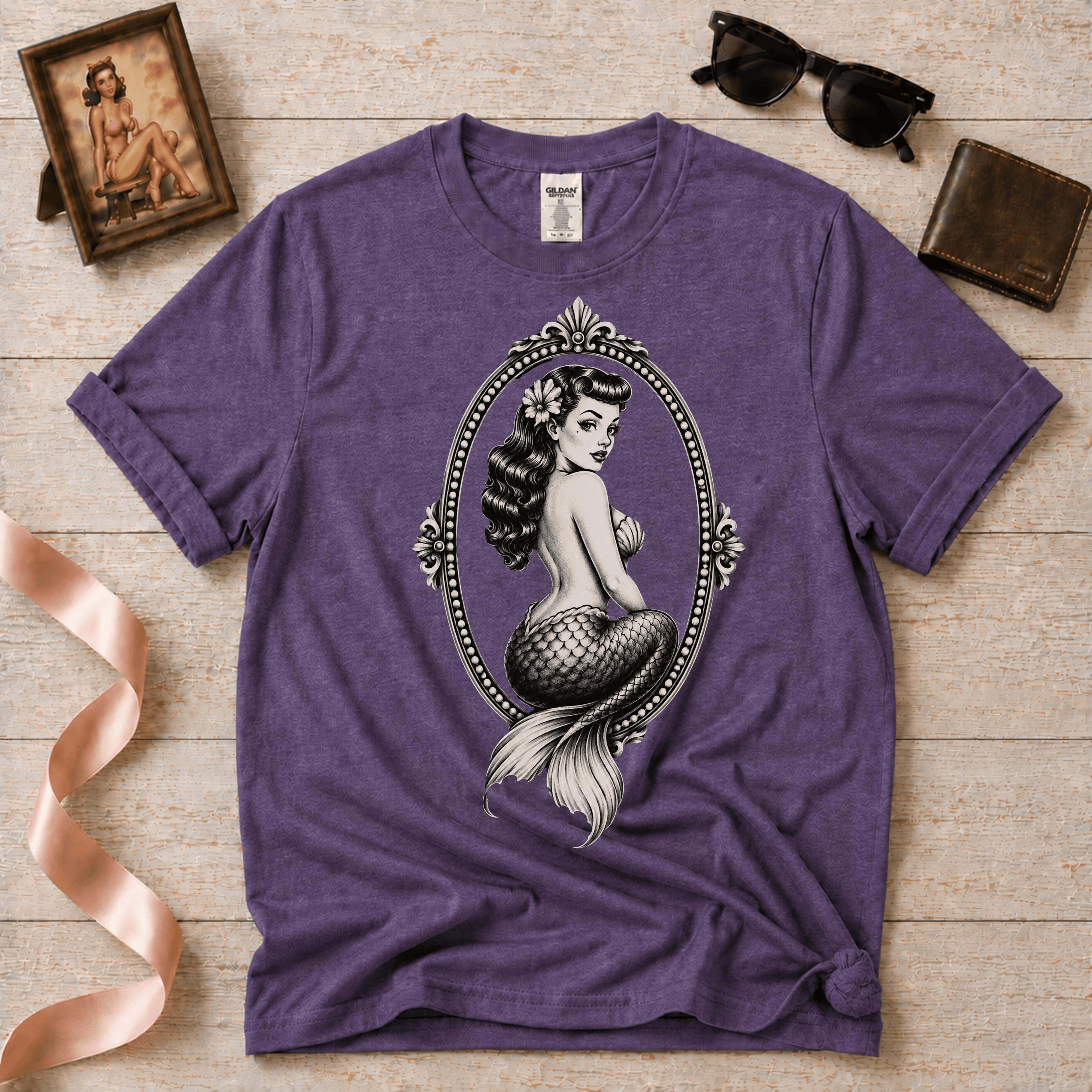 Mermaid Cameo | Mermaid Pinup Graphic T-Shirt